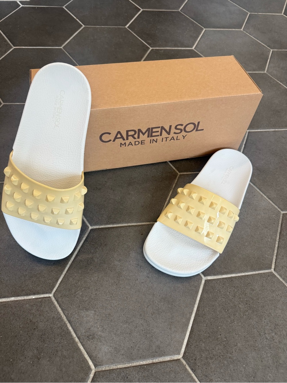 Carmen Sol Women’s Yellow Stud Slide Sandals